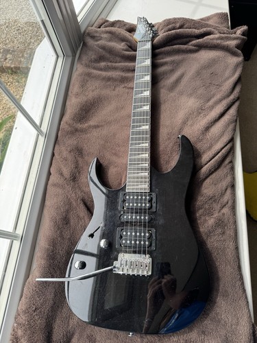 Electric guitar ibanez gio - ibanez,