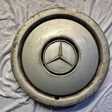 Mercedes-Benz W201 W124 Wheel Trim Hub Cap Cover 124 401 04 24