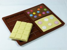 4 cell MEDIUM Chocolate Mould