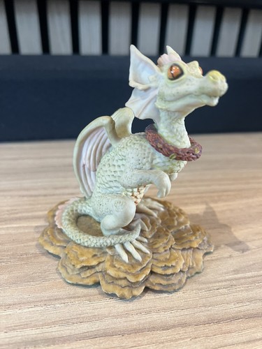 Rare enchantica dragon - rare,