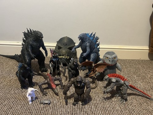 Large bundle godzilla toys - bundle,