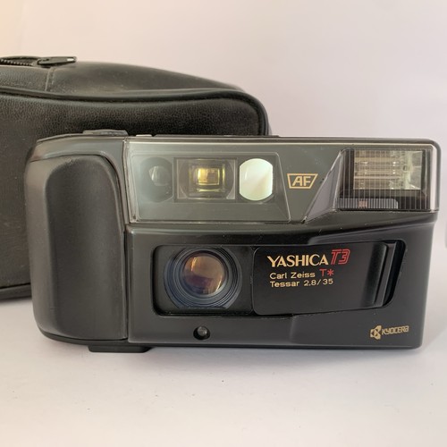 Yashica 35mm camera carl - t3, w/