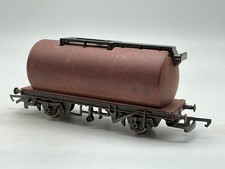 BH279 Hornby  Painted Brown