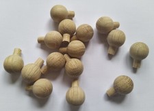 OAK Small Wooden Shaker Pegs