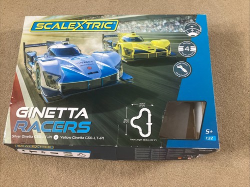 Scalextric ginetta racers - racers, 1:32