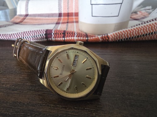 Bulova vintage men quartz - bulova,
