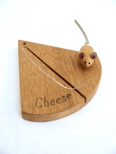 Mouse wedge cheese board - ., wire