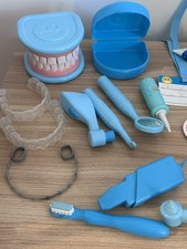 Melissa & Doug Dentist smile