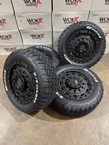 Brand new set black - new, 18”