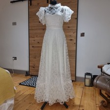 Vintage 1980s Vera Mont White Lace Ballgown Wedding Dress 6