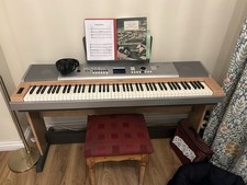 Yamaha DGX-630 Portable Grand