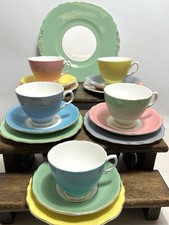 Vintage Tea Set / Colclough Pastel Harlequin Trios / 1960s / 5 Settings / 16pc