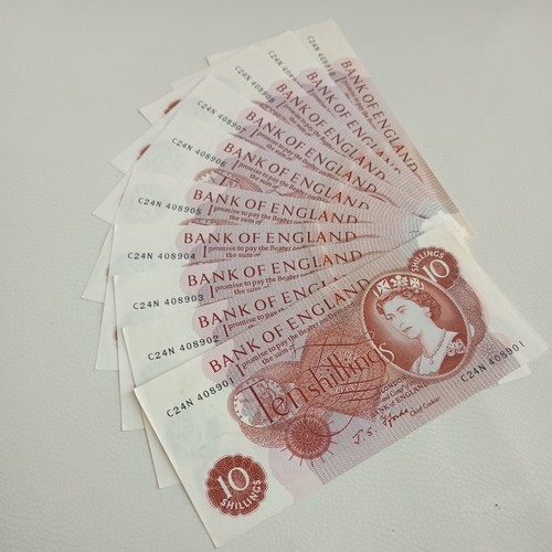 Consecutive bank england - consecutive,