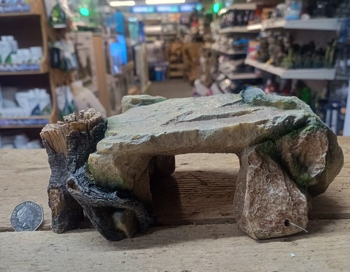 Rustic rock and log - log, effect