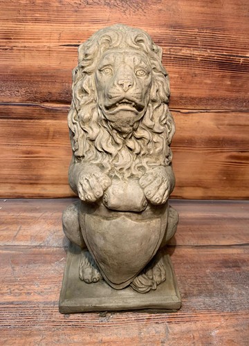 Stone garden proud - stone, lion