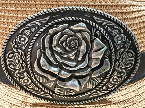 Antiqued silver oval - silver,