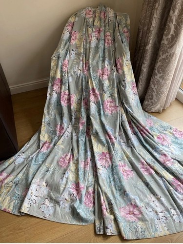 Brand new fabulous laura - new,
