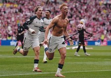 Football - Tom Watson - Hand