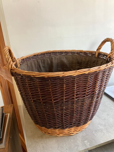 Large wicker and willow log - wicker,