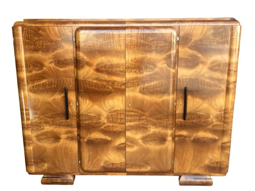 Large stunning door flat - door,