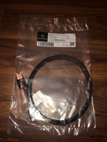 Bnwt genuine mercedes benz - bnwt,