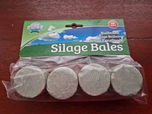 Kids globe silage - globe, bales