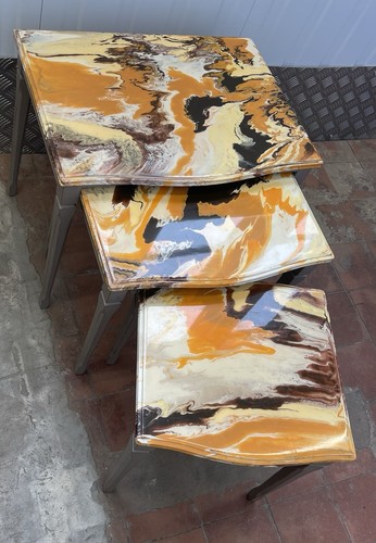 Nesting tables artist tom - nesting,