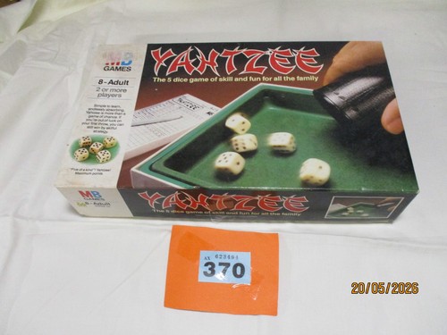 Games yahtzee board game - yahtzee,