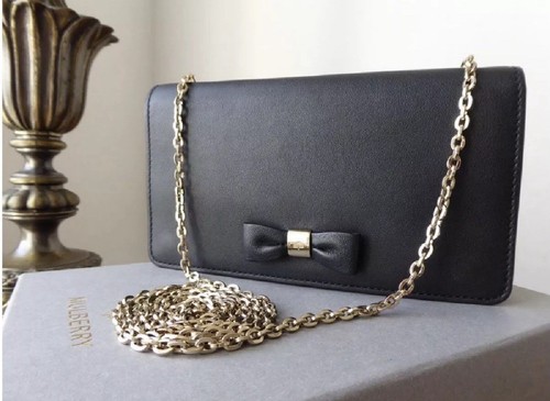 Mulberry bow shoulder clutch - bow,