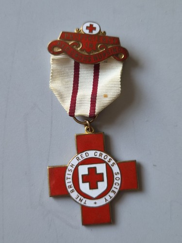 Vintage red cross - red, proficiency