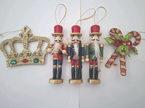 Christmas hanging ornaments