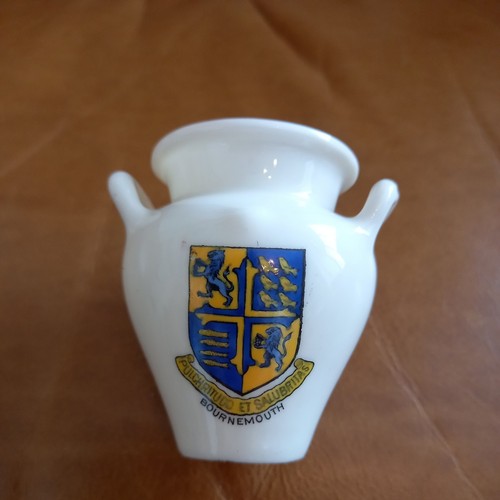 Goss crested china model - crested,