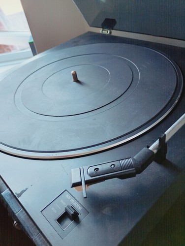 Aiwa e800 automatic vinyl - aiwa,