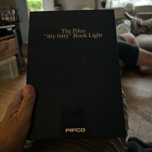 Pifco itty bitty book light - pifco,