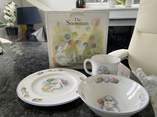 Royal doulton new snowman gift - new,
