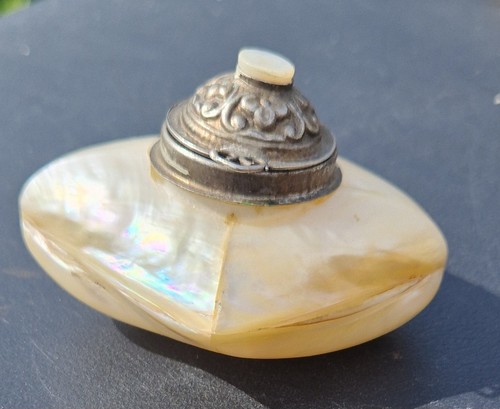Mother pearl trinket - mother,