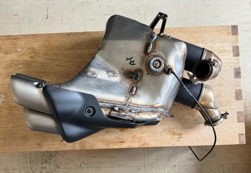 Ducati diavel oem exhaust - ducati,