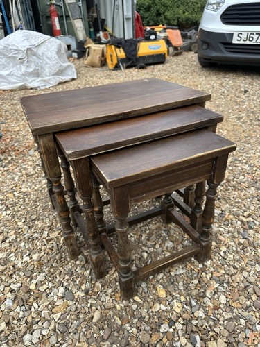 Oak nesting tables - tables, solid