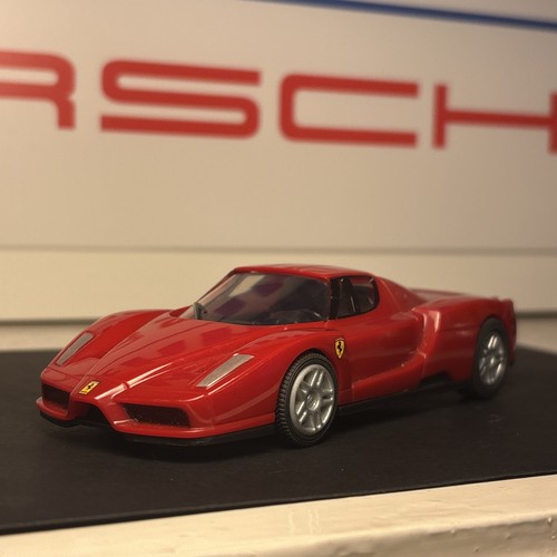 Enzo ferrari model - 1:38,