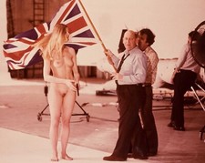 James Bond GIRLS nude art 007