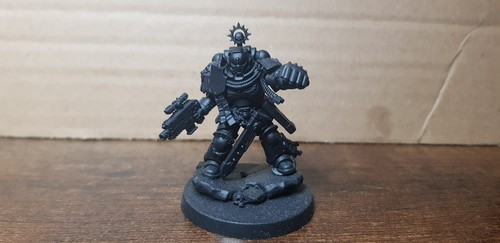 Space marines imperial fists - space,