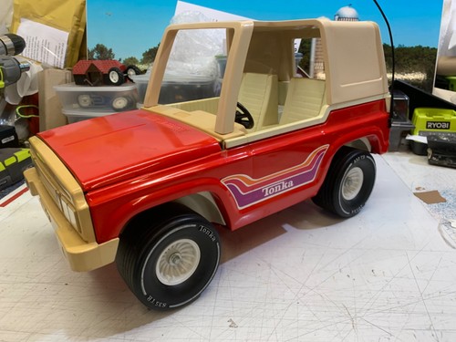 Tonka toys large scale - toys.,