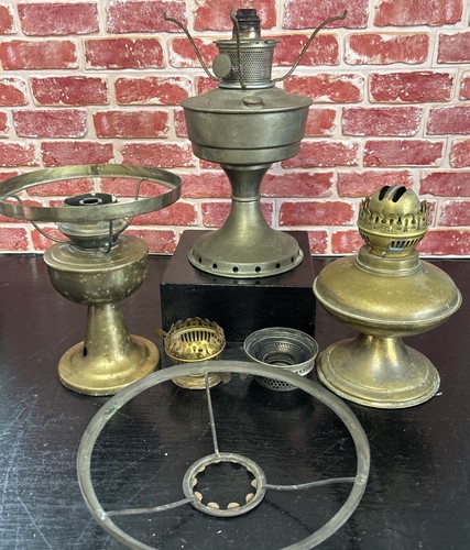 Vintage job lot oil lamps - job, of