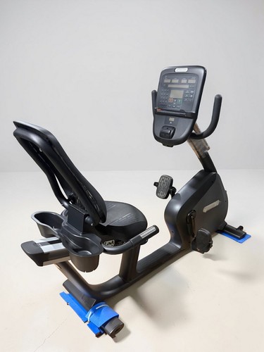 Precor 835 recumbent bike - 835,