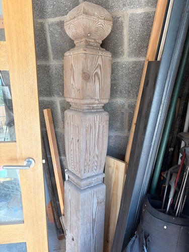 Newal post pitch pine - post,