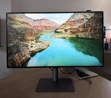 BenQ PD3220U 32 inch 4K UHD IPS Thunderbolt 3 Designer Monitor