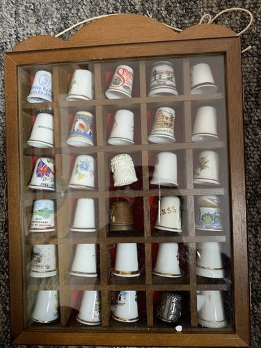 Thimble display case 30 - thimble,