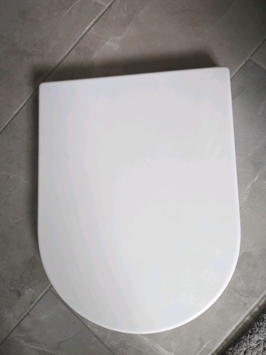 White victoria plumb toilet - white,