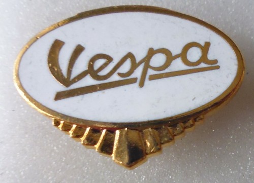Vespa enamel pin - enamel, badge
