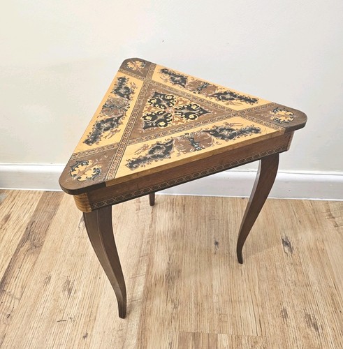Vintage triangle italian - vintage,